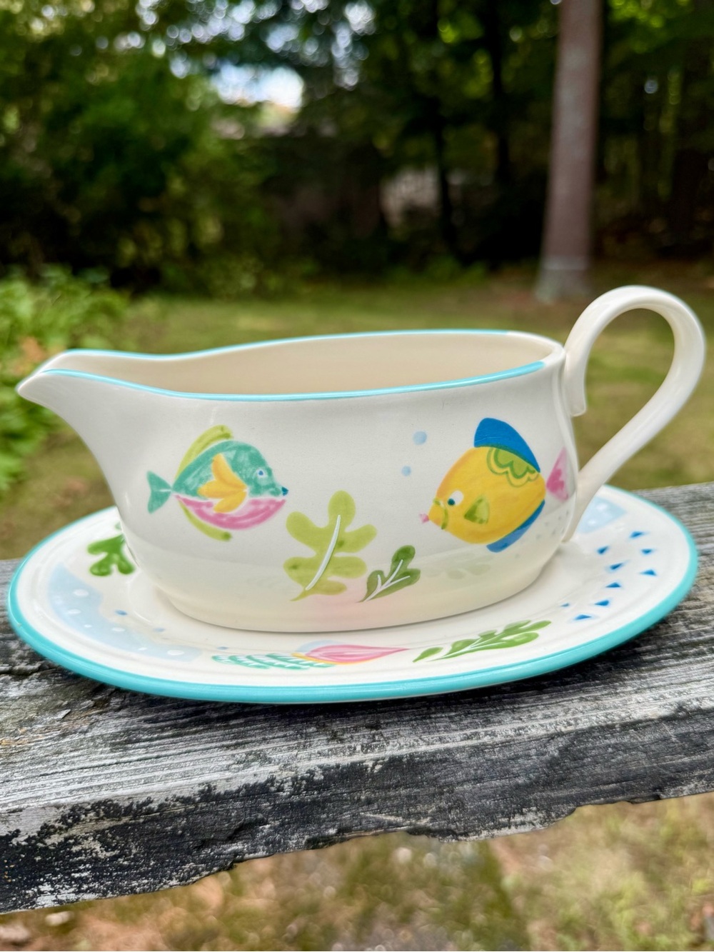 VTG Studio Nova Barrier Reef Fish Gravy Boat with Turquoise Rim EUC